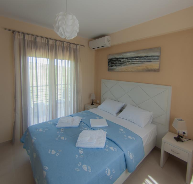 Ianthi Maisonettes Неа Рода Екстериор снимка